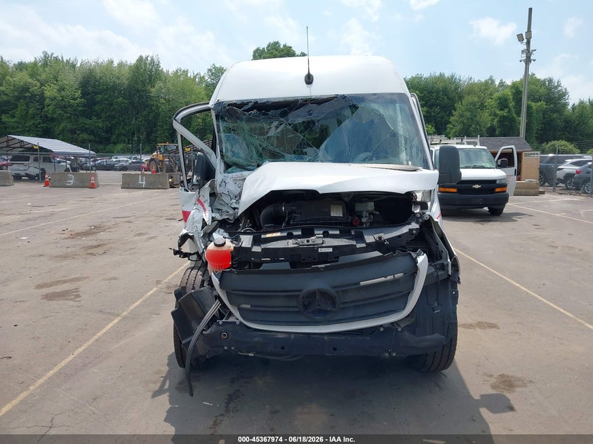 VIN: W2W4ECHY3KP199593 2019 FREIGHTLINER SPRINTER 2500 HIGH ROOF V6