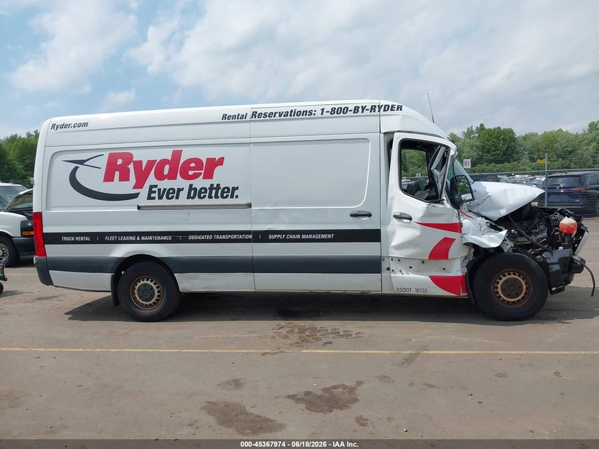 VIN: W2W4ECHY3KP199593 2019 FREIGHTLINER SPRINTER 2500 HIGH ROOF V6