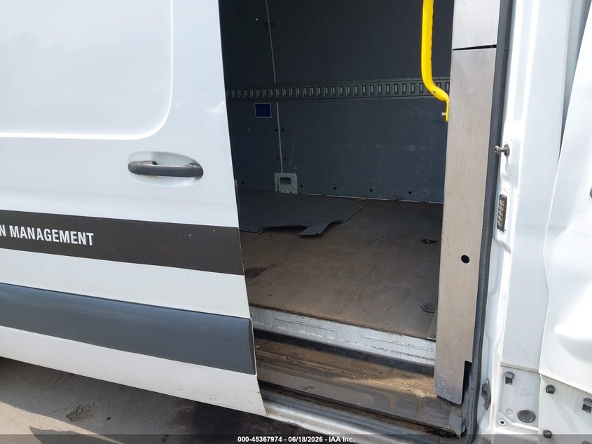 VIN: W2W4ECHY3KP199593 2019 FREIGHTLINER SPRINTER 2500 HIGH ROOF V6