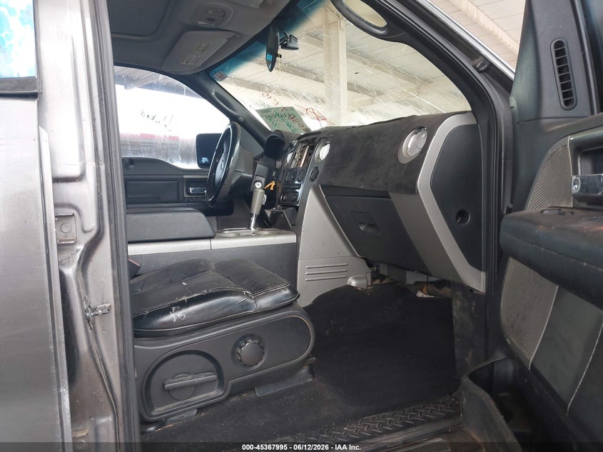 2004 FORD F-150 PICKUP 5.4L V-8 VVT, 300HP