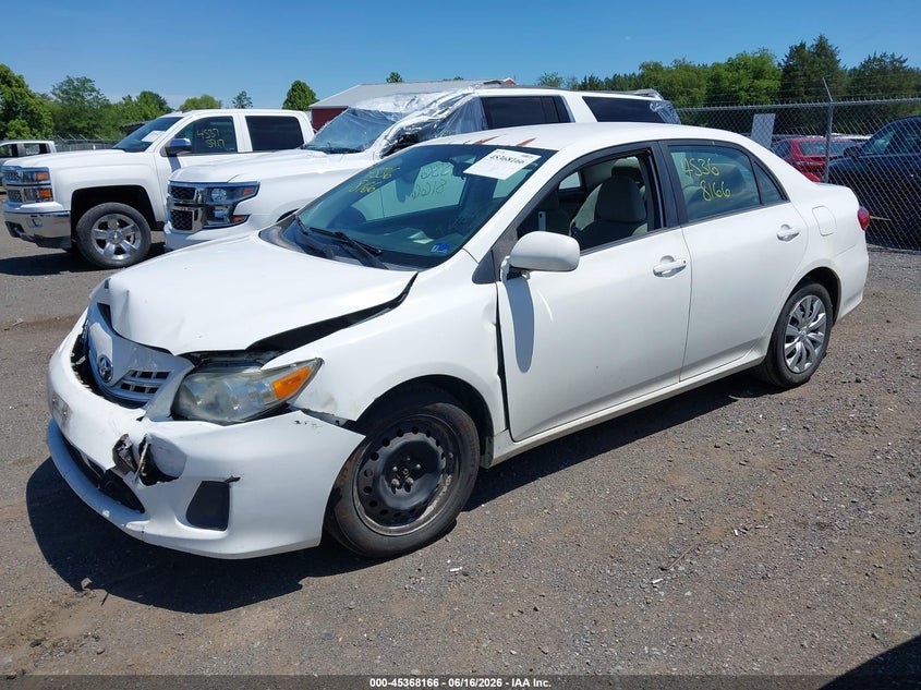 2013 Toyota Corolla Le 5YFBU4EE5DP188423 photo 1