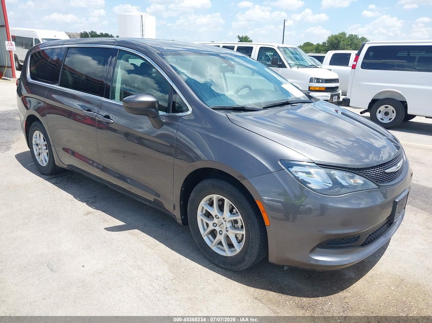 2022 CHRYSLER VOYAGER LX