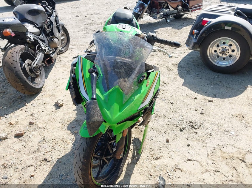 2025 KAWASAKI EX500 auction photo 5