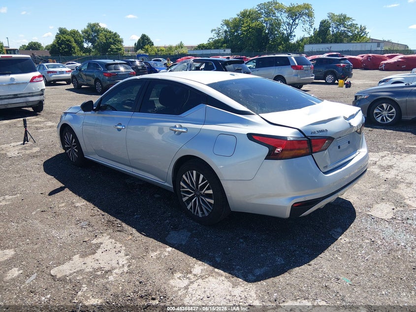 AtlanticExpress - Nissan Altima