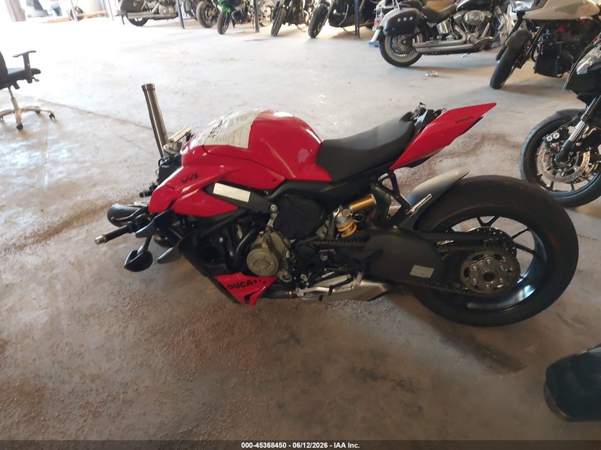2024 Ducati Streetfighter V4/V4S VIN: ZDMFAKWW5RB009152 Lot: 45368450
