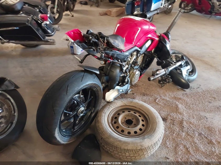2024 DUCATI STREETFIGHTER auction photo 4