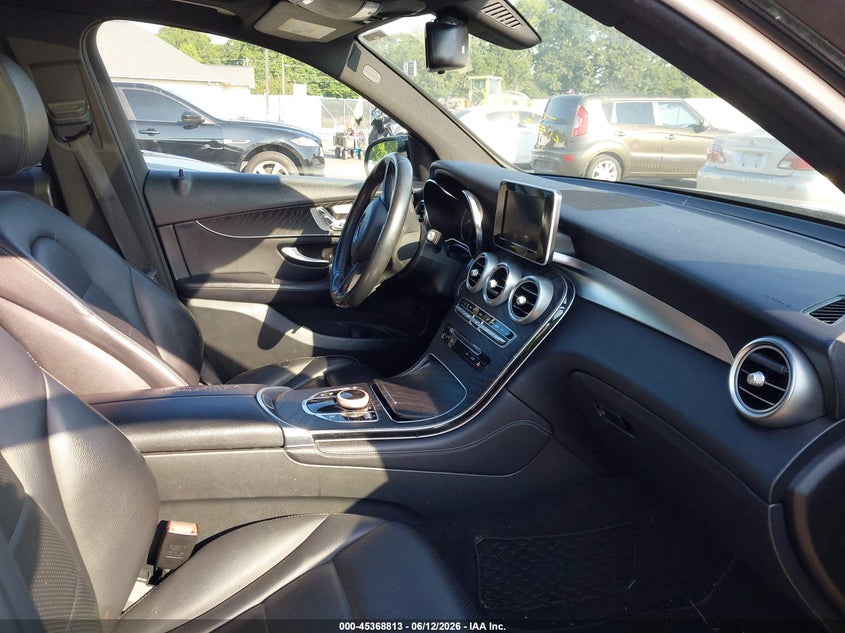 2018 MERCEDES-BENZ GLC 300 auction photo 5