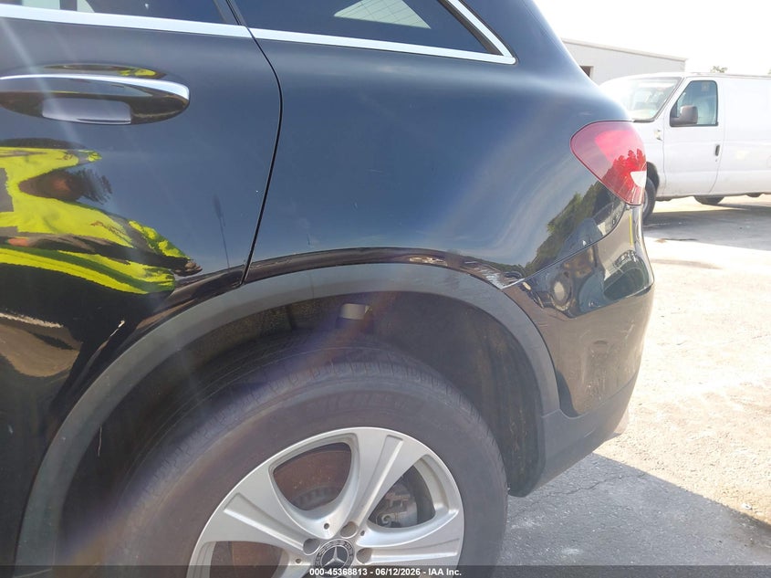 2018 MERCEDES-BENZ GLC 300 auction photo 6
