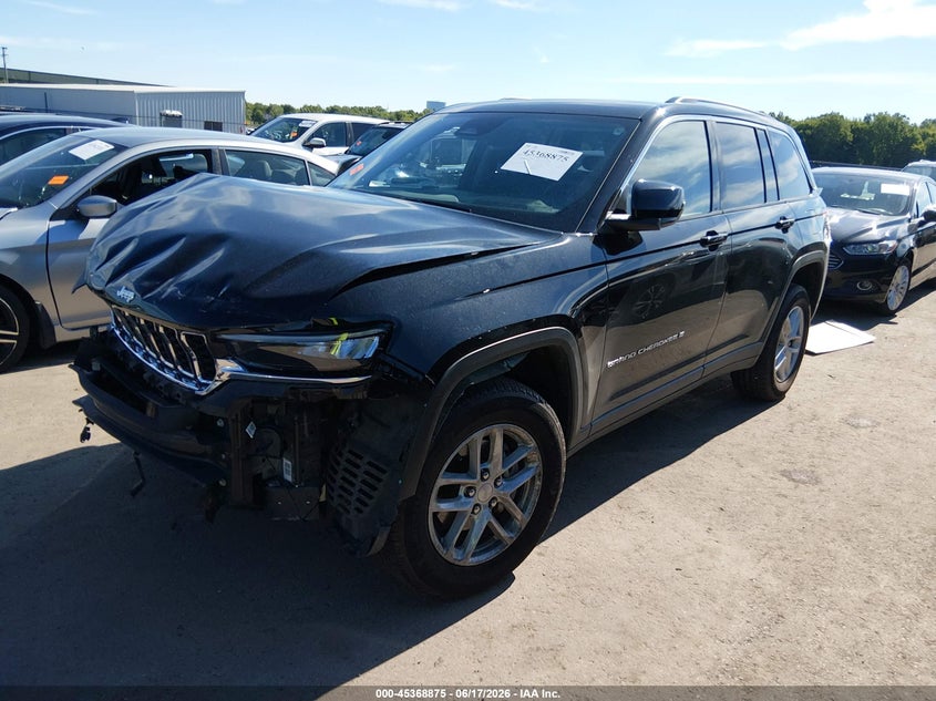 2023 Jeep Grand Cherokee Laredo X 4x4 1C4RJHAGXP8900785 photo 1