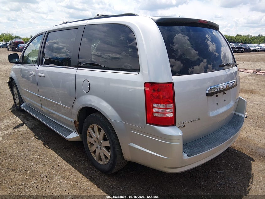 Vin: 2a4rr5dx0ar128340, lot: 45866883, chrysler town & country touring 20103