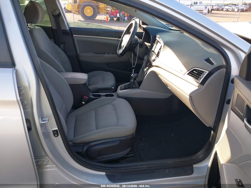 VIN KMHD84LF5HU173465 2017 HYUNDAI ELANTRA SE