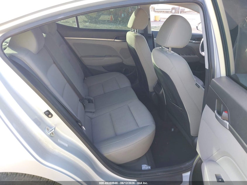 VIN KMHD84LF5HU173465 2017 HYUNDAI ELANTRA SE