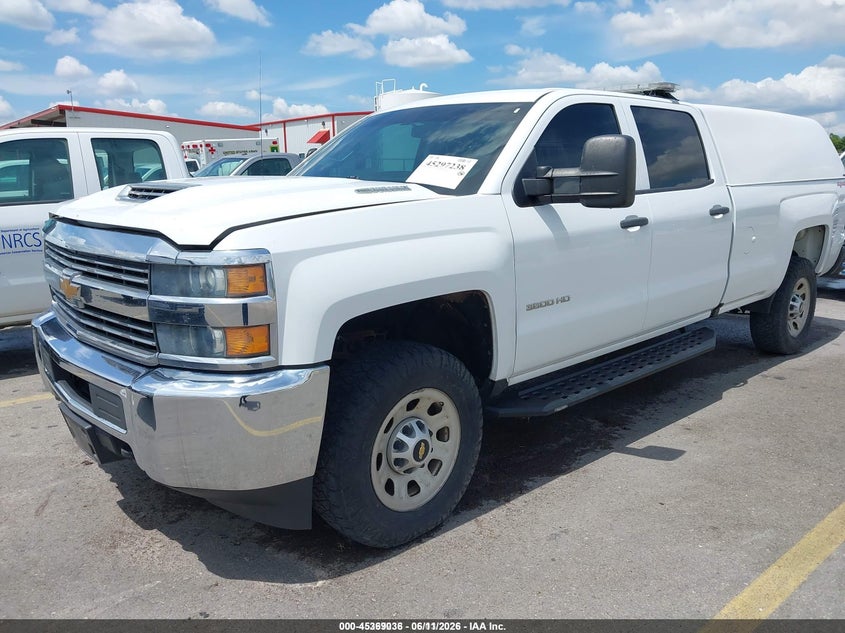 2017 CHEVROLET SILVERADO 3500HD auction photo 2