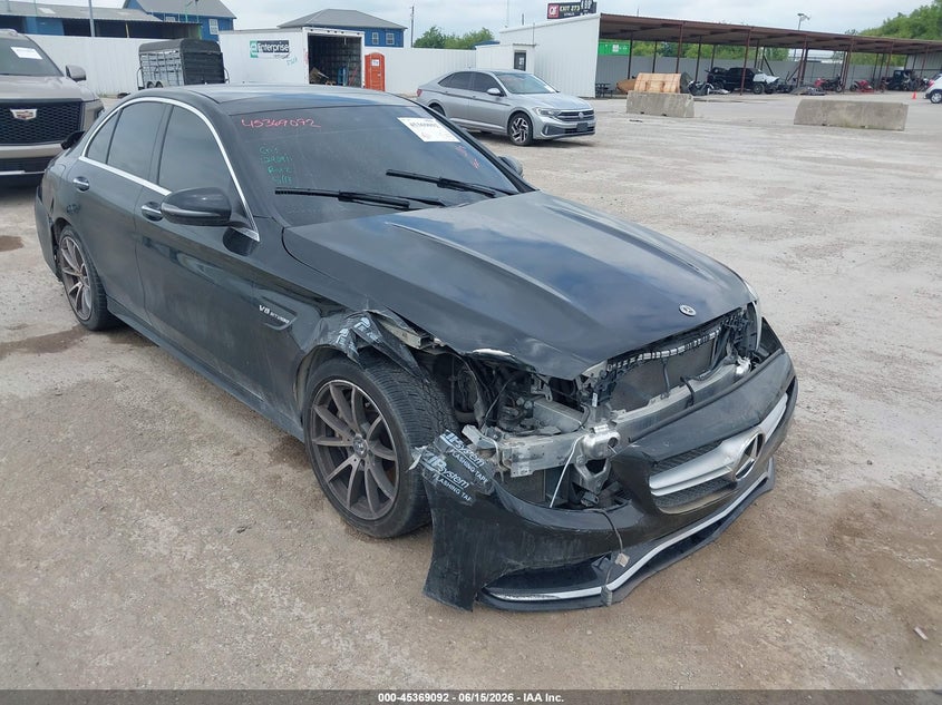 2017 MERCEDES-BENZ AMG C 63 — zdjęcie z aukcji