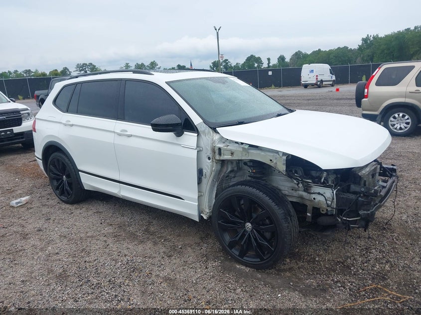 2020 VOLKSWAGEN TIGUAN auction photo 1