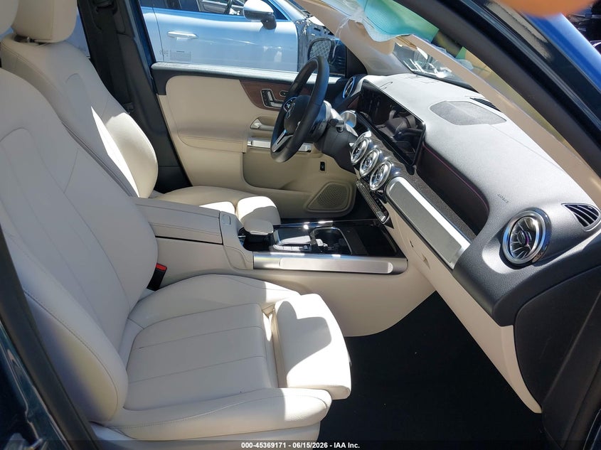 2023 MERCEDES-BENZ GLB 250 auction photo 5