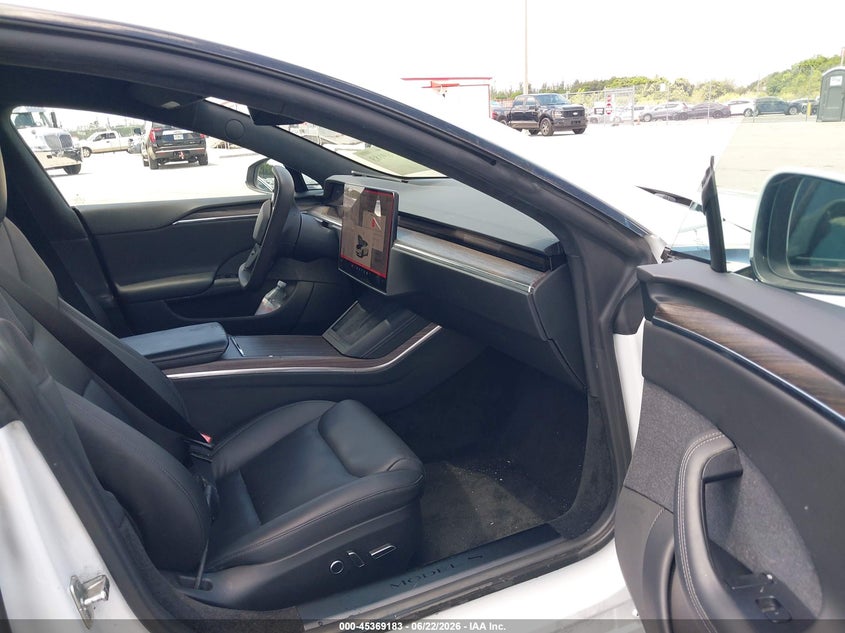2022 TESLA MODEL S auction photo 5
