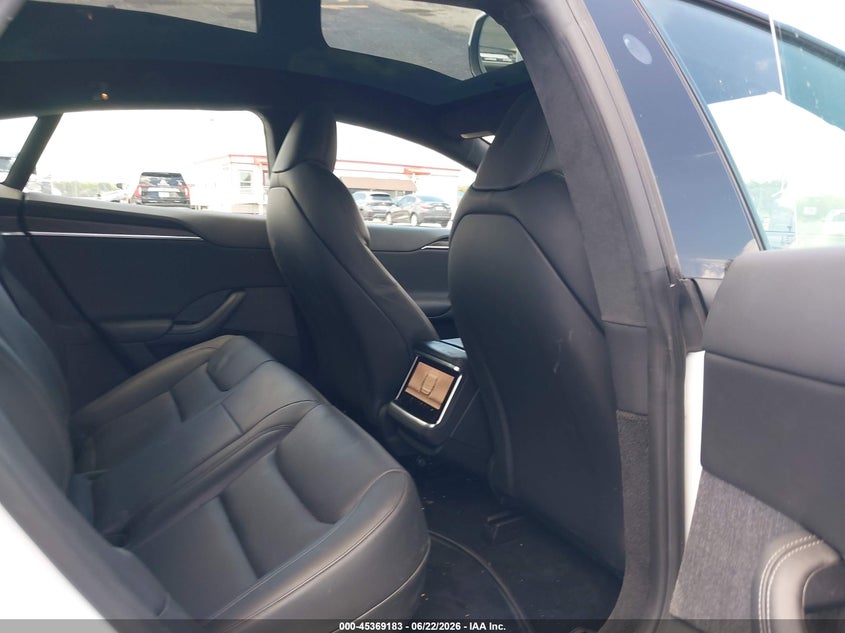 2022 TESLA MODEL S auction photo 8