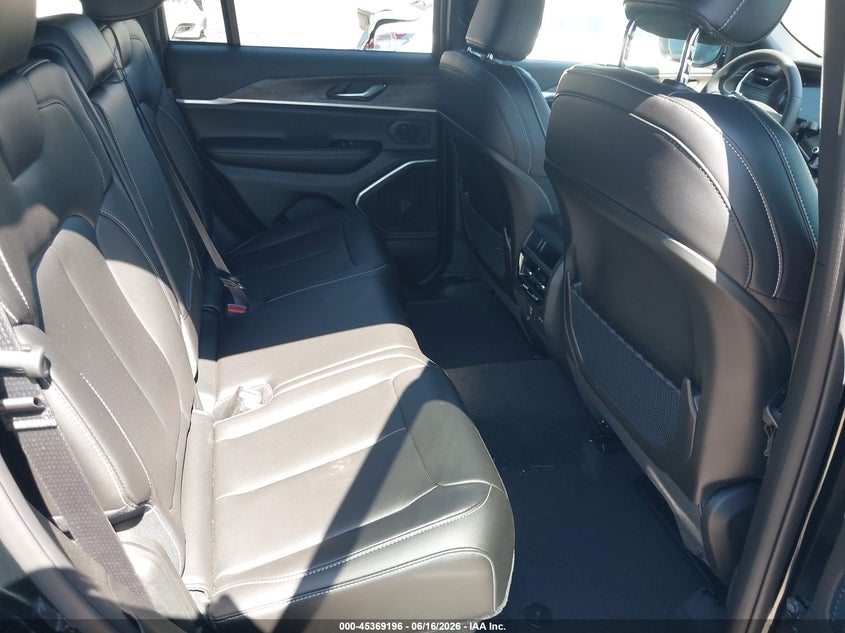 2026 JEEP GRAND CHEROKEE auction photo 8