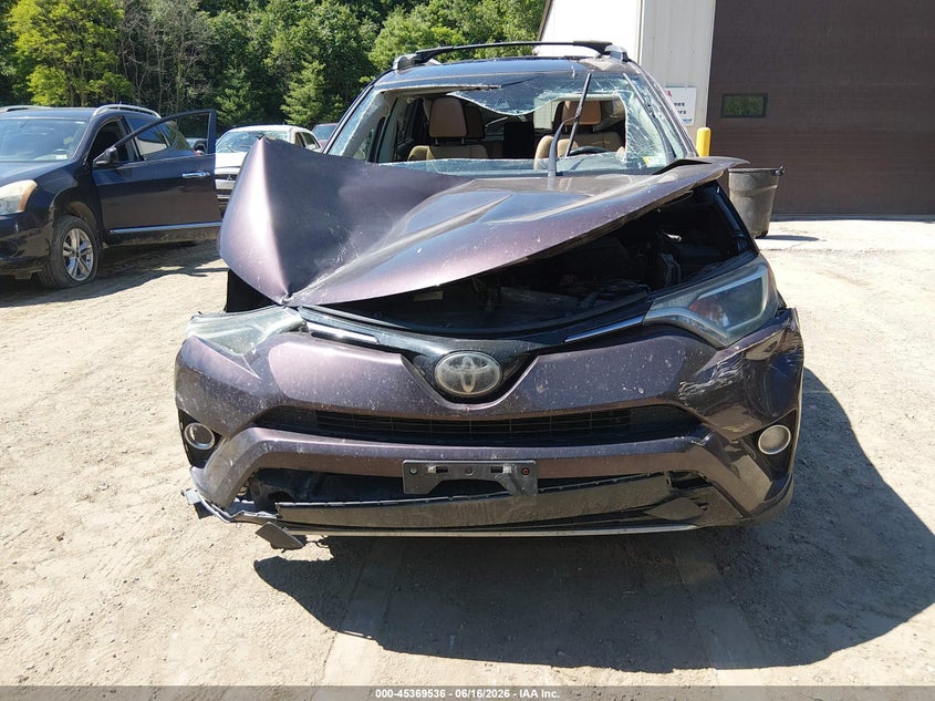 VIN 2T3RFREV3HW552114 2017 TOYOTA RAV4 XLE