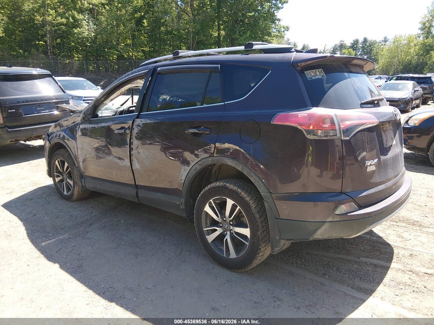 VIN 2T3RFREV3HW552114 2017 TOYOTA RAV4 XLE