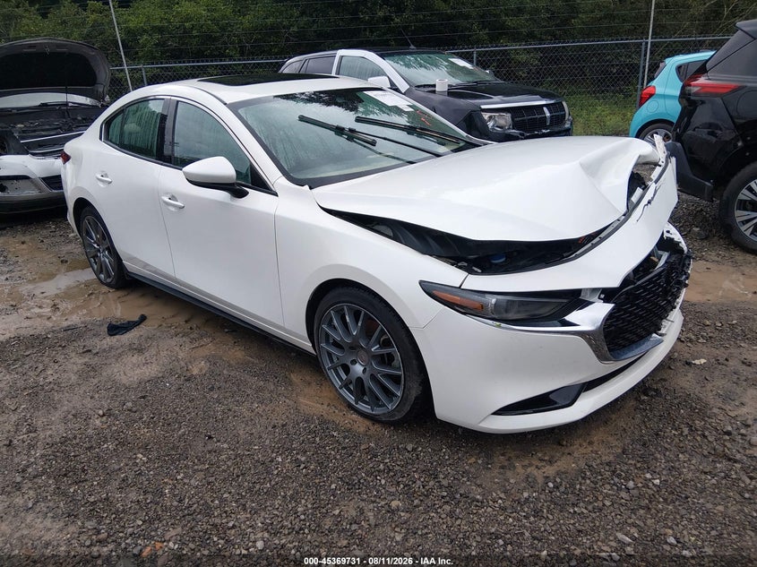 Vin: 3mzbpbdl1nm305058, lot: 45867716, mazda mazda3 2022 img_1