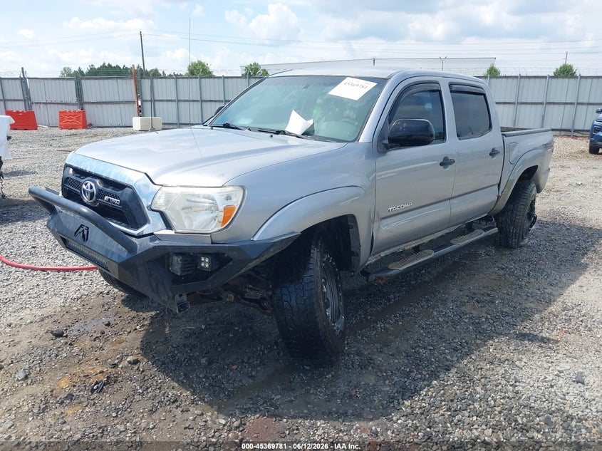 2015 Toyota Tacoma Base V6 3TMLU4EN4FM181705 photo 1