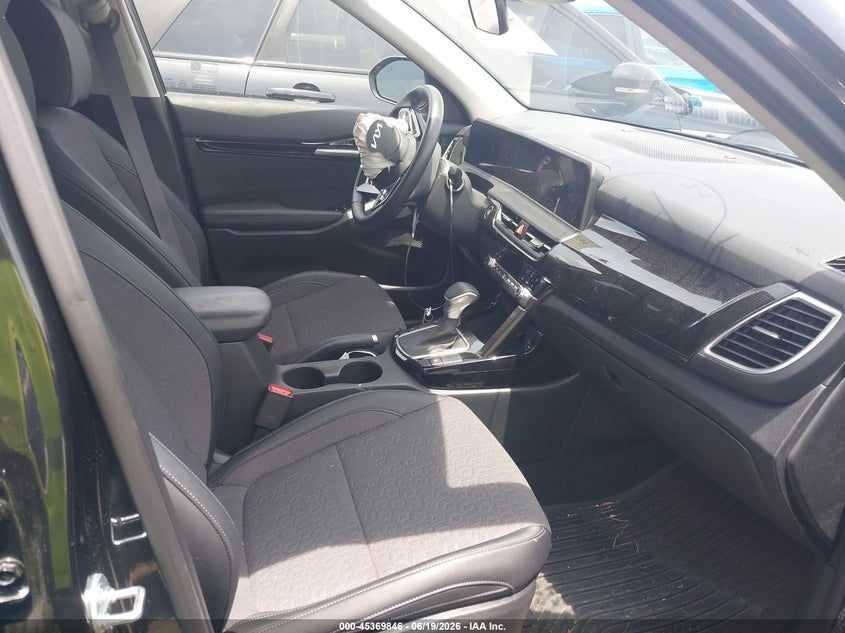 2025 KIA SELTOS auction photo 5