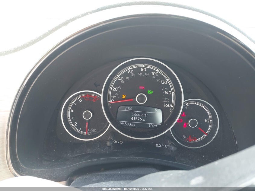 2018 Volkswagen Beetle 2.0T Coast/2.0T S VIN: 3VWFD7AT5JM705002 Lot: 45369898