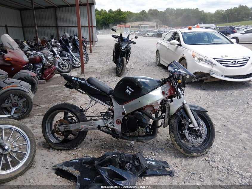 2001 Suzuki Gsx-R600 VIN: JS1GN7BA012100159 Lot: 45369932
