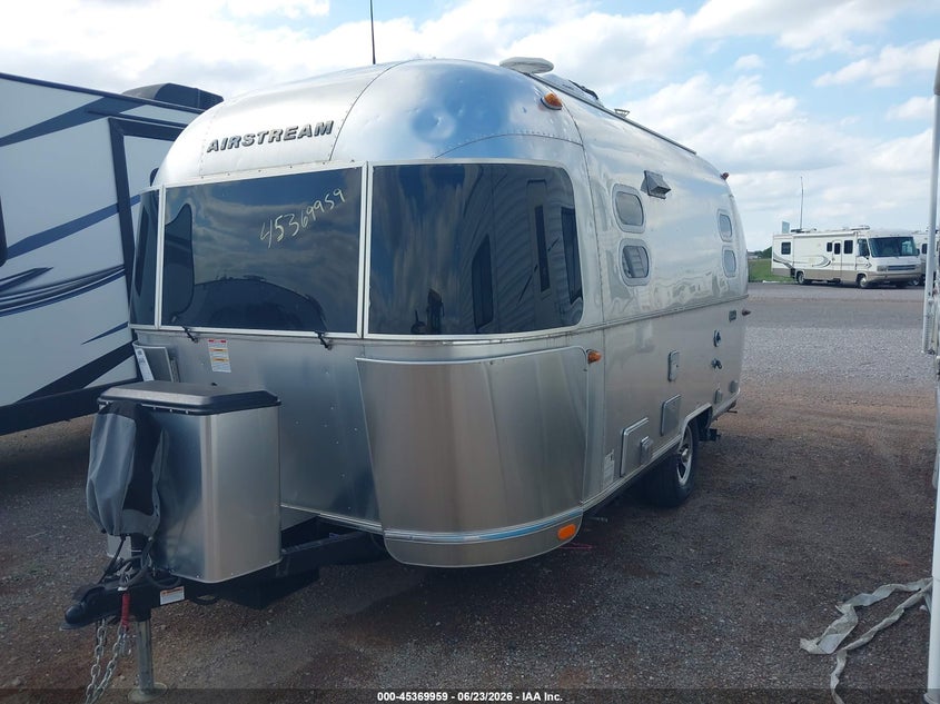 2020 AIRSTREAM 19CB auction photo 2