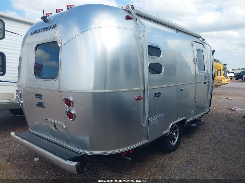2020 AIRSTREAM 19CB auction photo 4