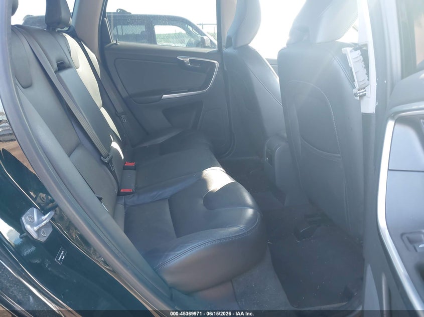 2015 VOLVO XC60 SPORT UTILITY VEHICLE 2.0L I-4 DI, DOHC, VVT, TURBO, 240HP