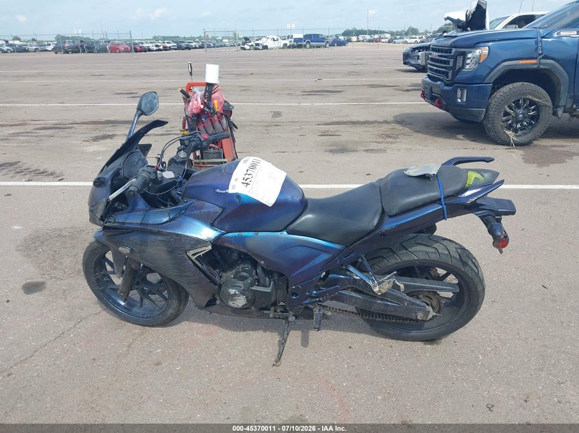 2015 Honda Cbr500 R VIN: MLHPC4461F5200034 Lot: 45370011