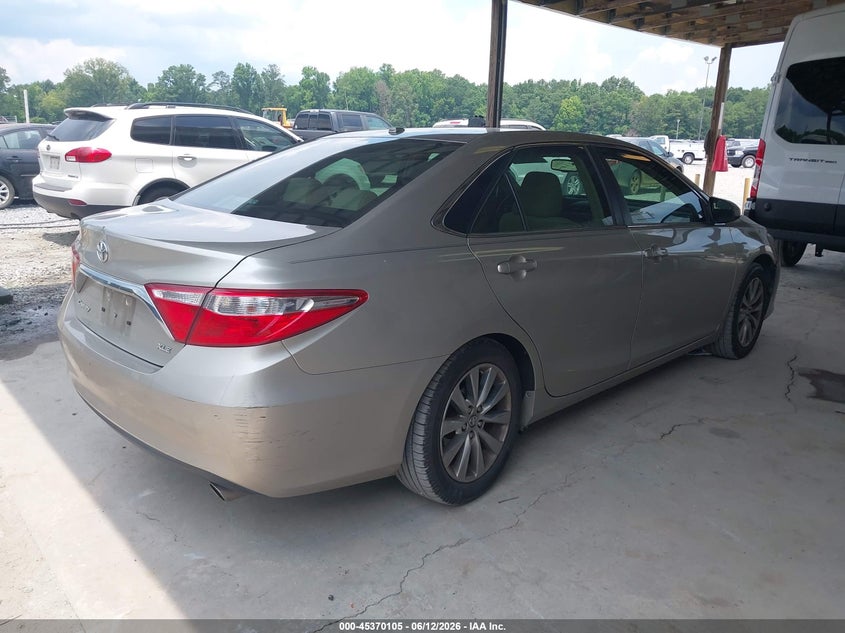 2015 TOYOTA CAMRY auction photo 4
