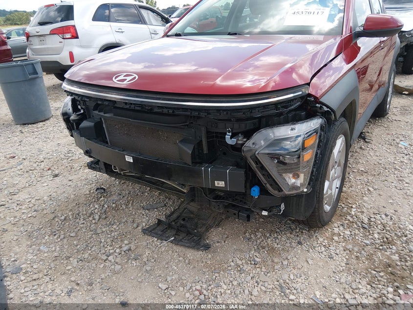 2024 HYUNDAI KONA auction photo 6