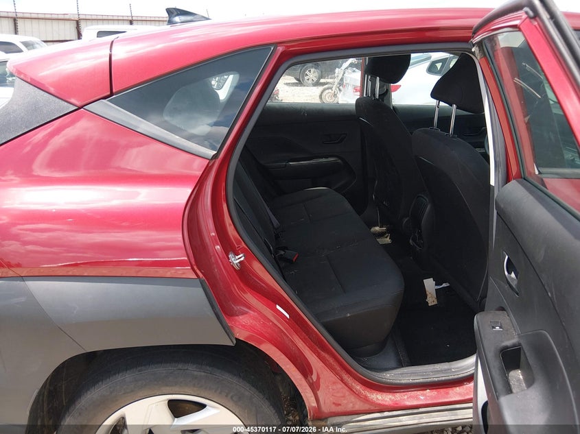 2024 HYUNDAI KONA auction photo 8
