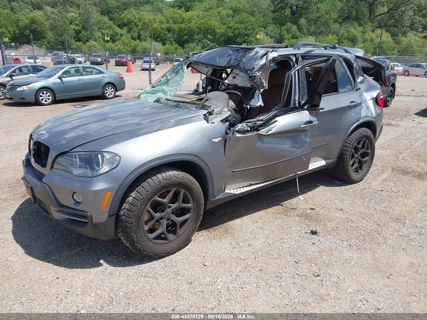 2010 BMW X5 auction photo 2