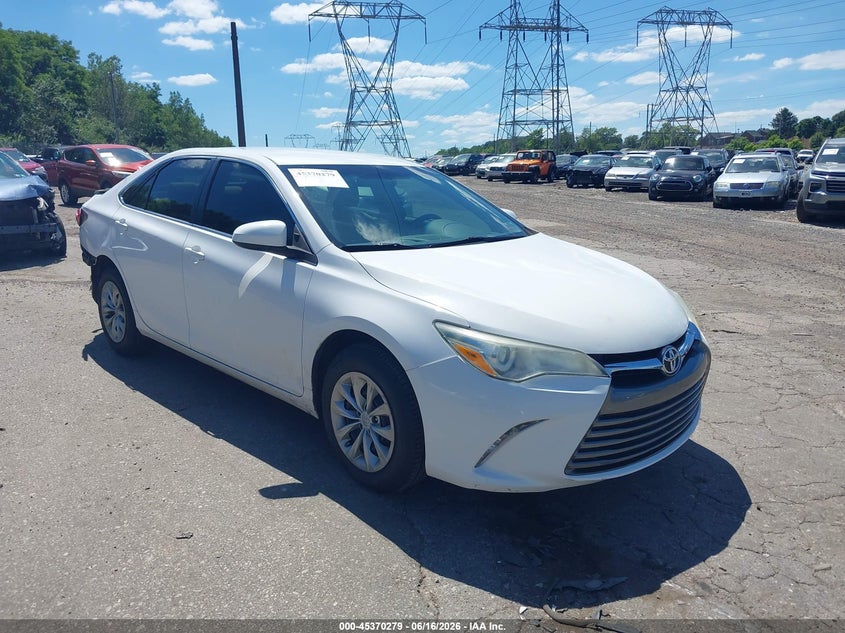 TOYOTA CAMRY LE 2017