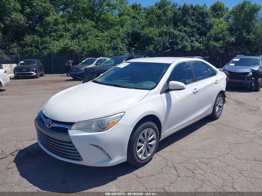 2017 Toyota Camry Le 4T1BF1FK1HU315881 photo 1