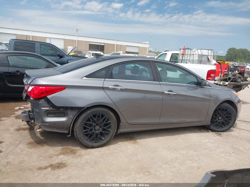 2013 HYUNDAI SONATA SEDAN 2.4L I-4 DI, DOHC, VVT, 190HP