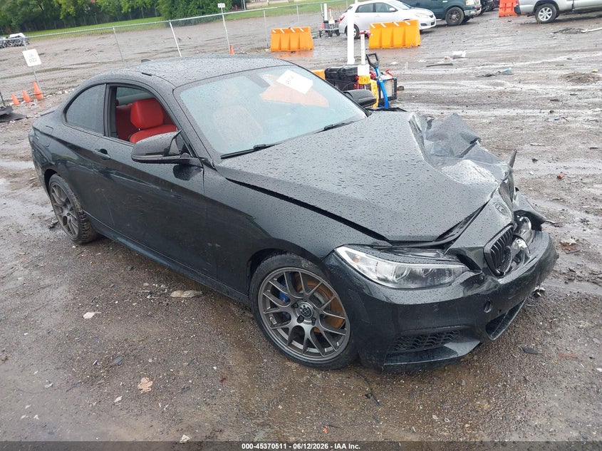 2016 BMW M235I