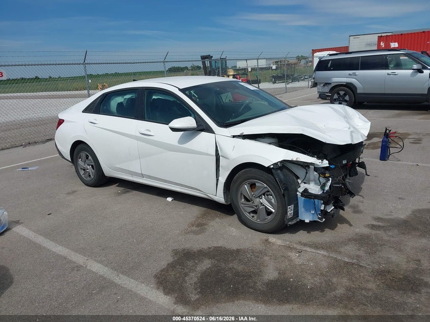 HYUNDAI ELANTRA SE 2025