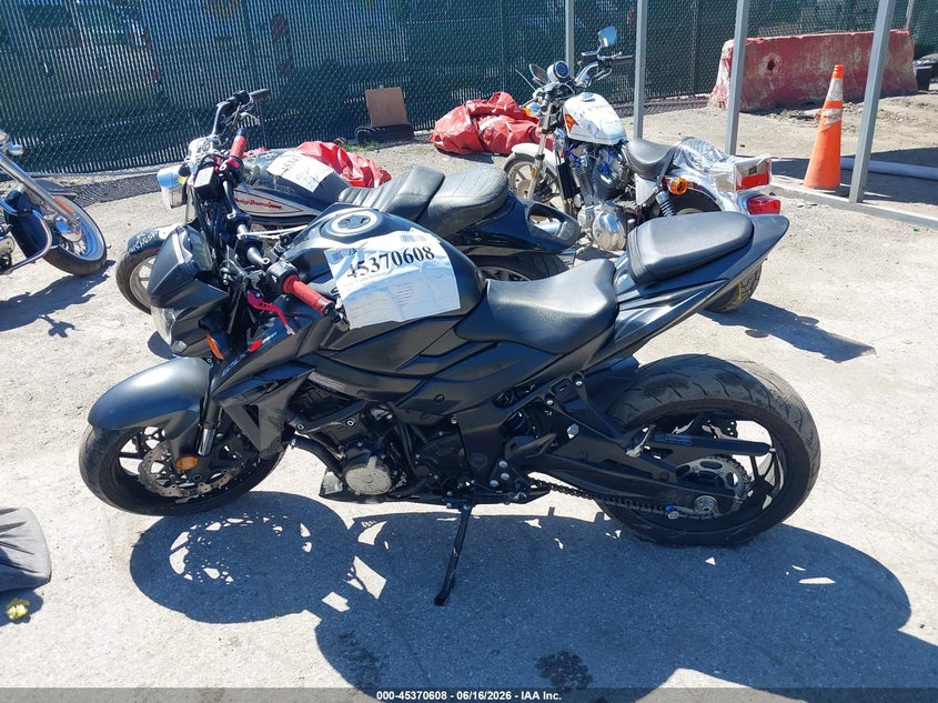 2022 Suzuki Gsx-S750 M/Z VIN: JS1C533B9N7101060 Lot: 45370608