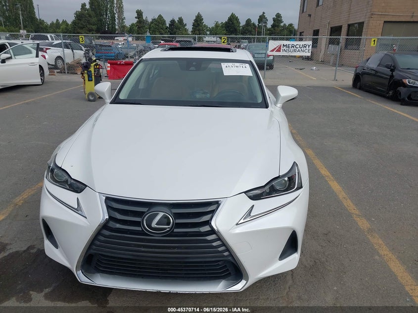 2017 LEXUS IS 200T · Фото 6