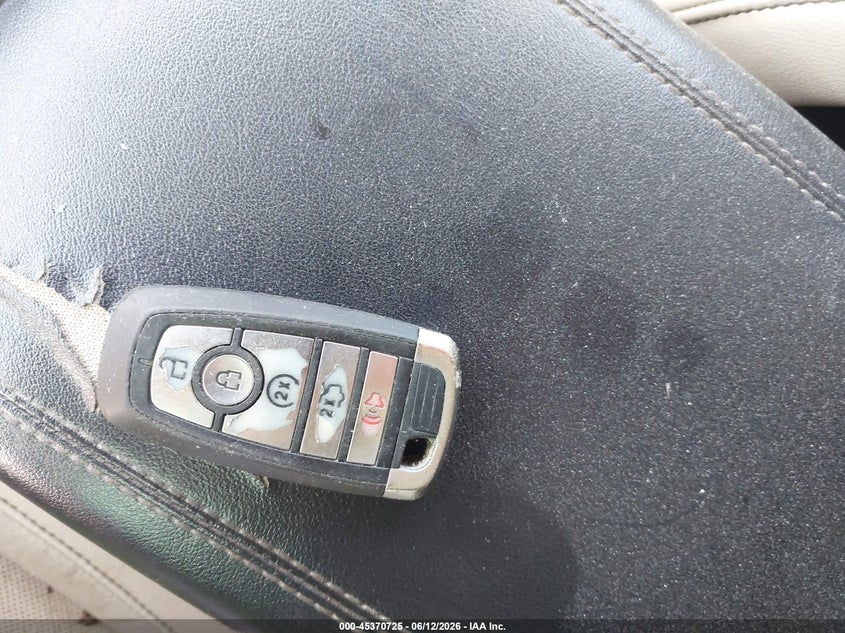VIN 2FMPK3K88JBB88131 2018 FORD EDGE TITANIUM