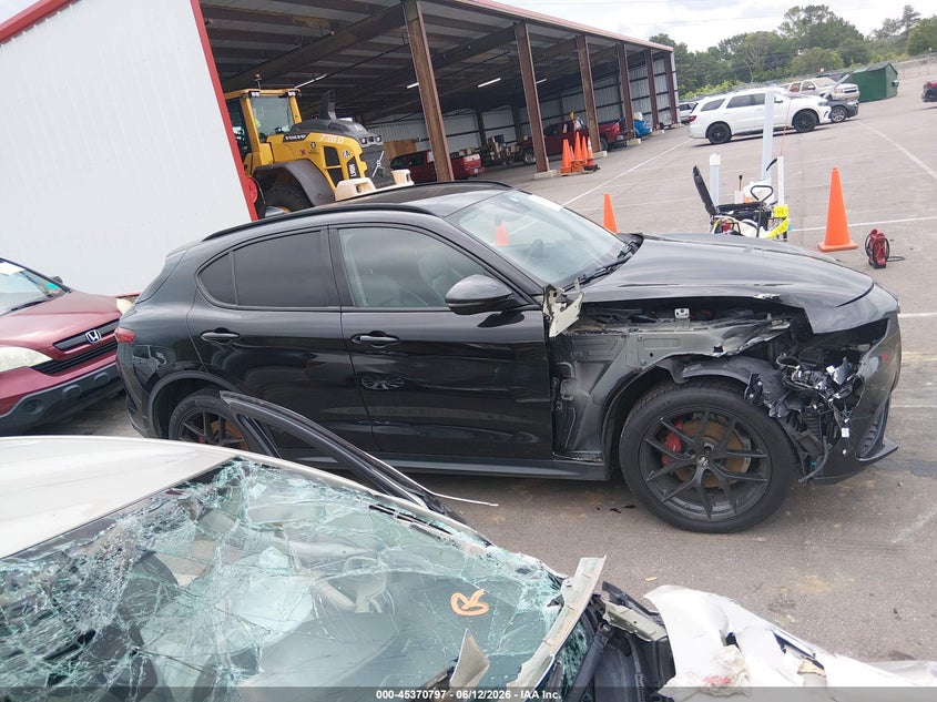 AtlanticExpress - Alfa Romeo Stelvio