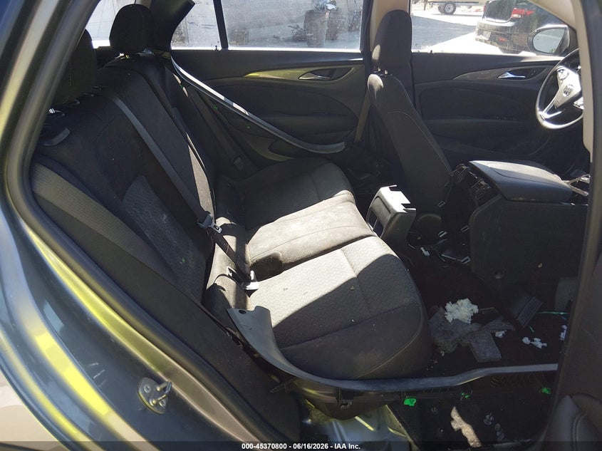 2018 BUICK REGAL TOURX auction photo 8
