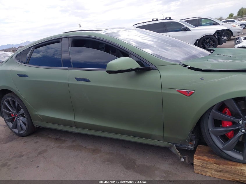 2015 Tesla Model S 70D/85D/P85D VIN: 5YJSA1H26FFP65533 Lot: 45370816