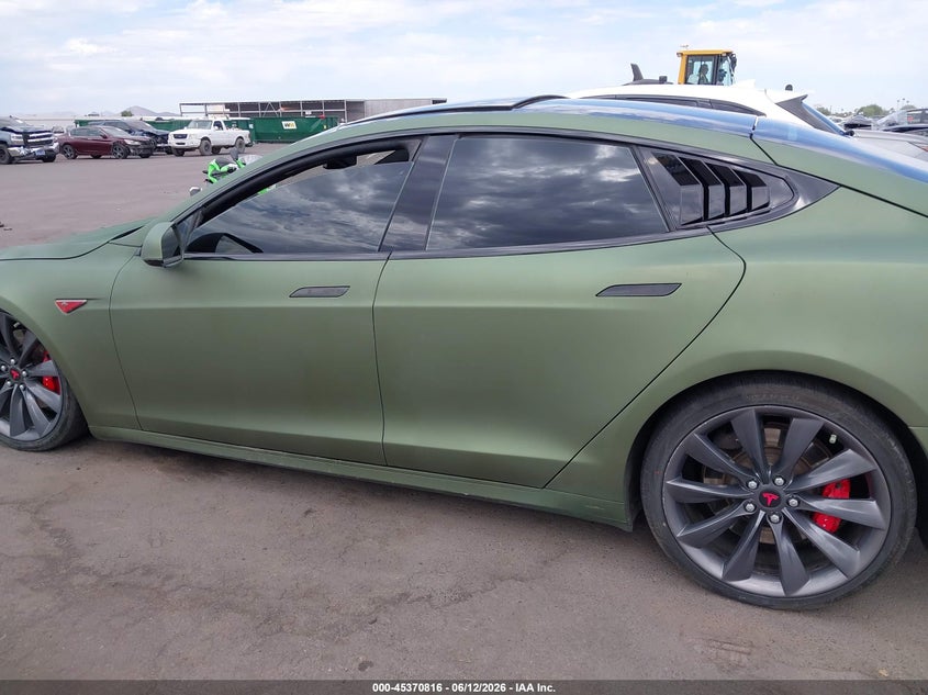 2015 Tesla Model S 70D/85D/P85D VIN: 5YJSA1H26FFP65533 Lot: 45370816